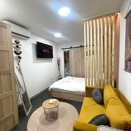 Skg Nest - Casa Nativa Daire Selanik